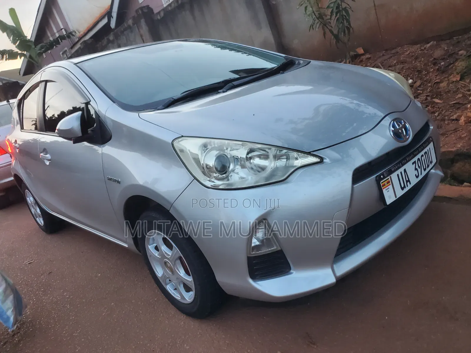 Toyota Aqua 2012 Silver