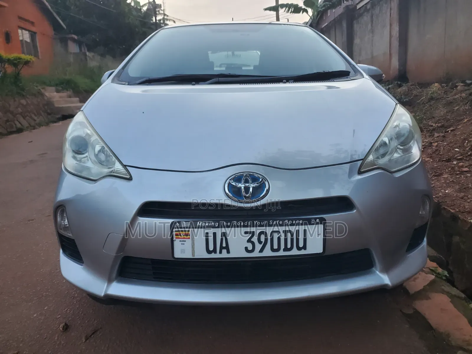 Toyota Aqua 2012 Silver
