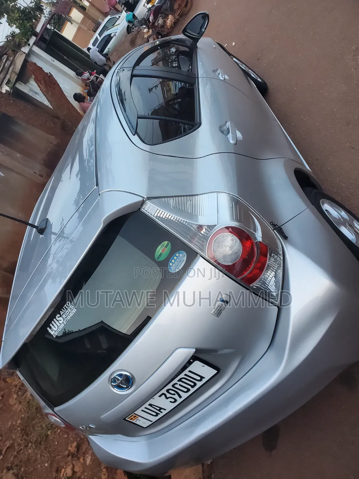 Toyota Aqua 2012 Silver