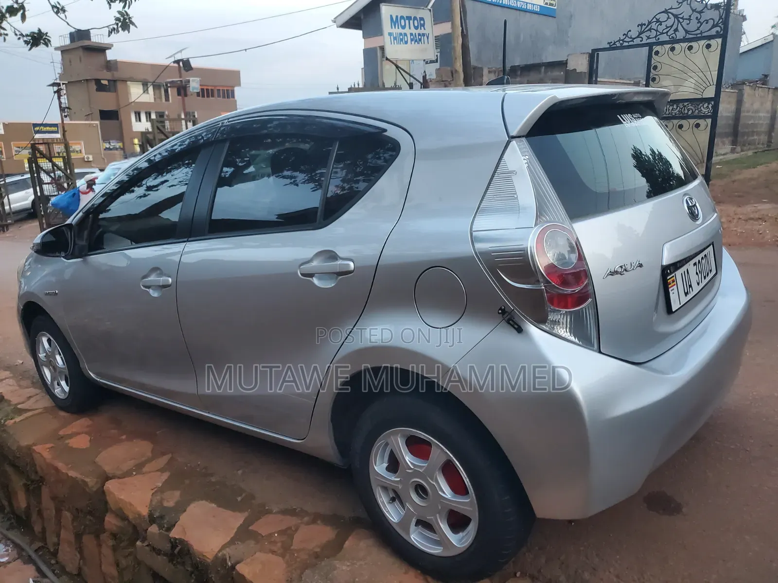 Toyota Aqua 2012 Silver
