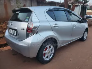 Toyota Aqua 2012 Silver