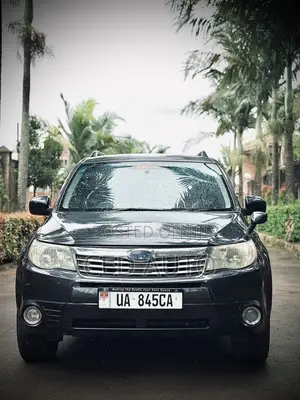 Subaru Forester 2010 Gray