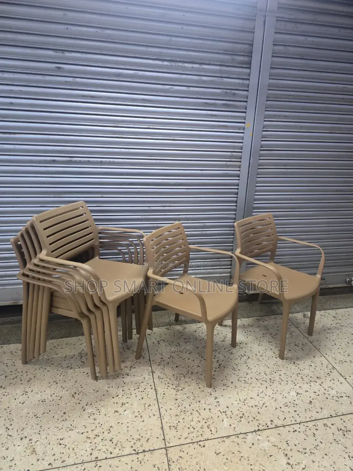 Mastered Plastic Chairs Plastic Chairs