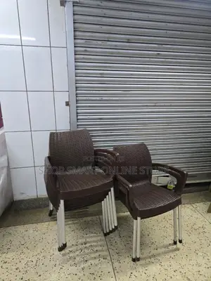 Nobolistic Plastic Chairs Plastic Chairs