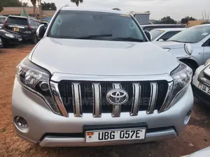Toyota Land Cruiser Prado 2014 Silver
