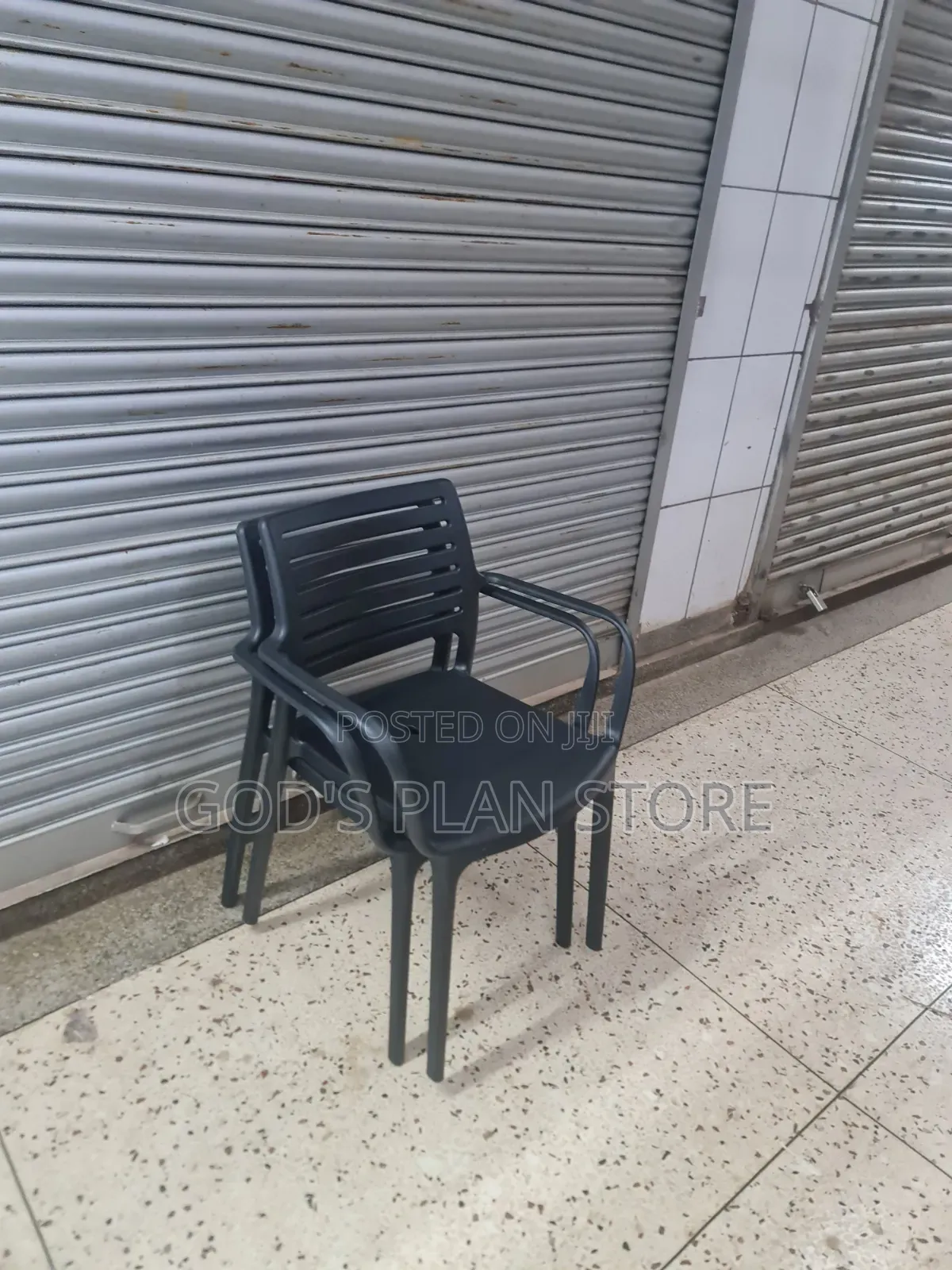 Monopolistic Plastic Chairs Plastic Chairs