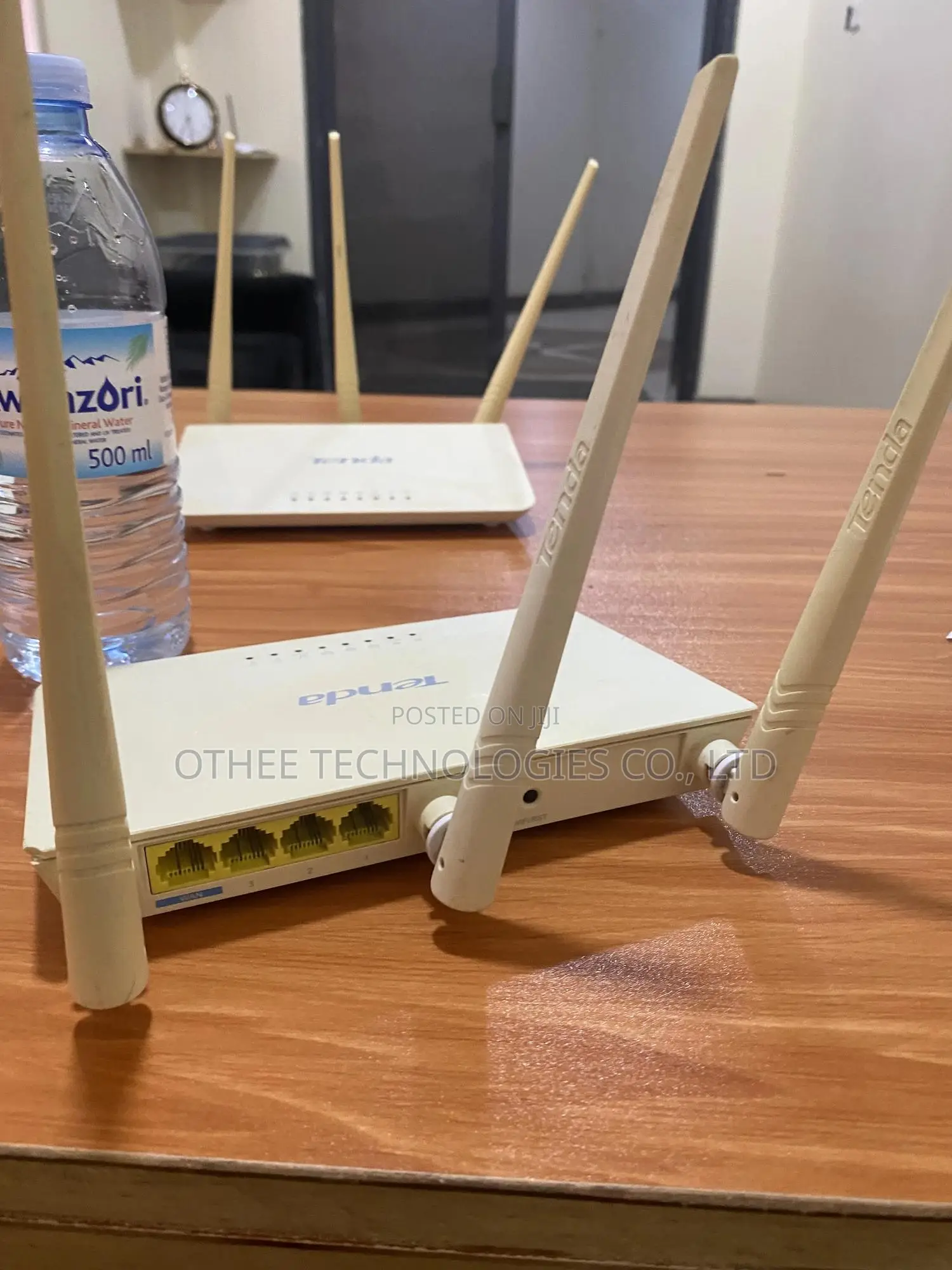 Tenda F3 Routers