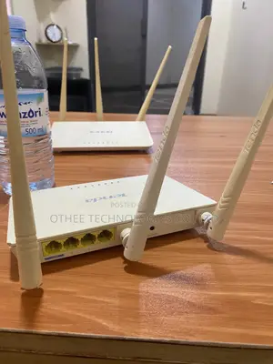 Tenda F3 Routers