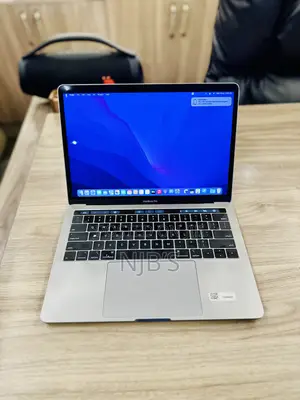 Laptop Apple MacBook Pro 2019 16GB Intel Core i7 eMMC 256GB