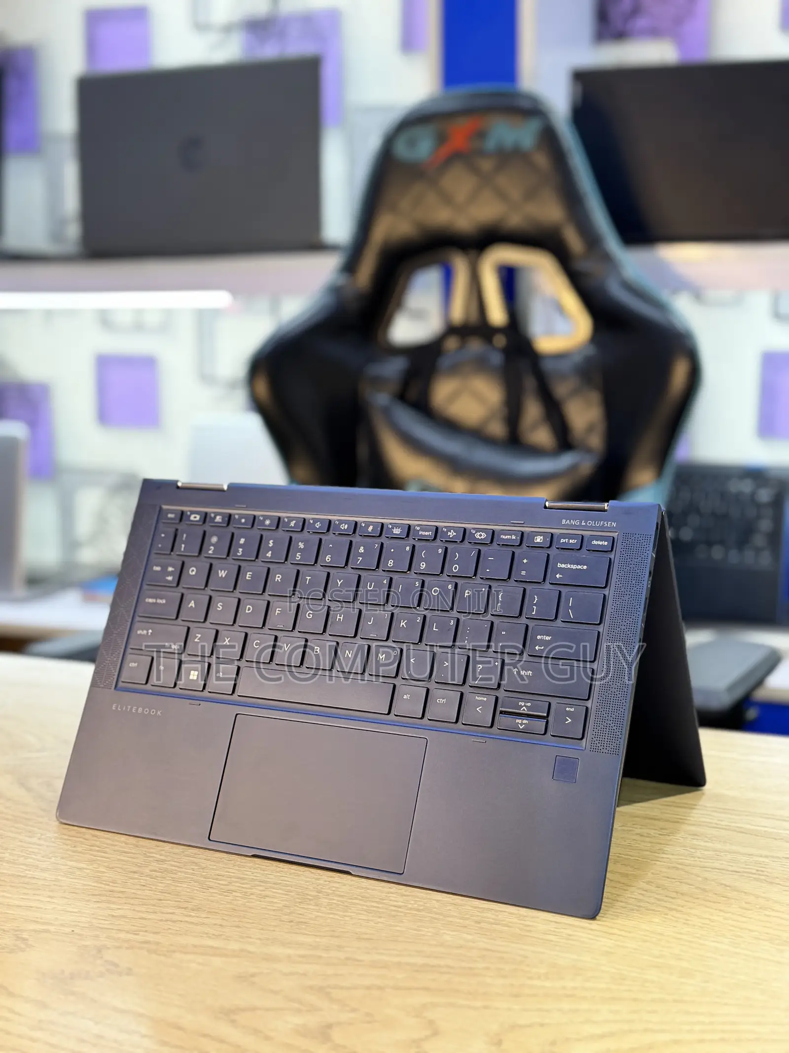 New Laptop HP Dragonfly G2 16GB Intel Core i7 SSD 256GB