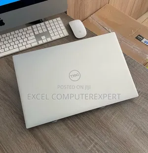 New Laptop Dell XPS 17 9720 16GB Intel Core i7 SSD 512GB