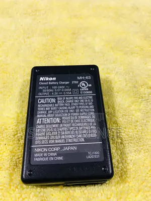 Nikon Class2 Charger Mh-63 4.2v