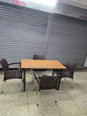 Restaurant Dining Table and Chairs Restaurant Dining Table and Chairs