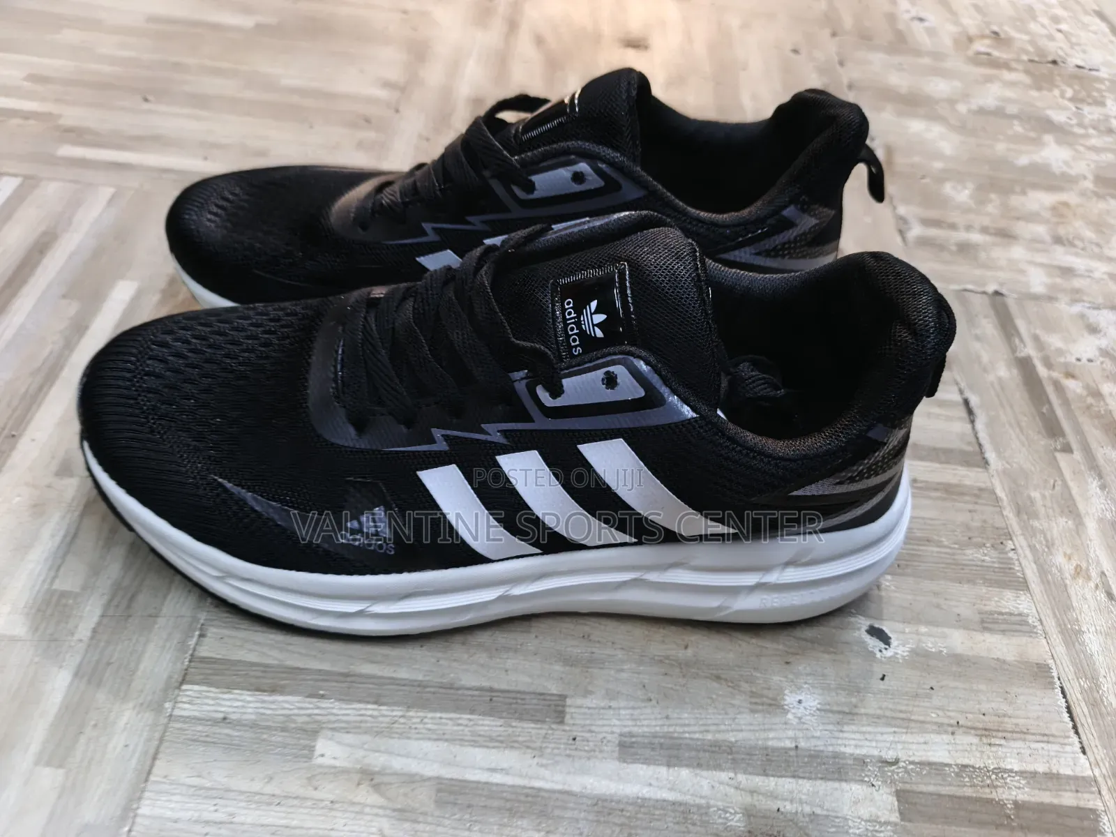 Love Jogging Shoes Original Material