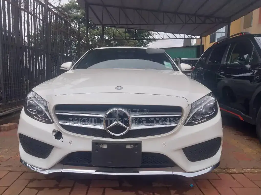 Mercedes-Benz C200 2016 White