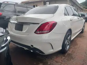 Mercedes-Benz C200 2016 White