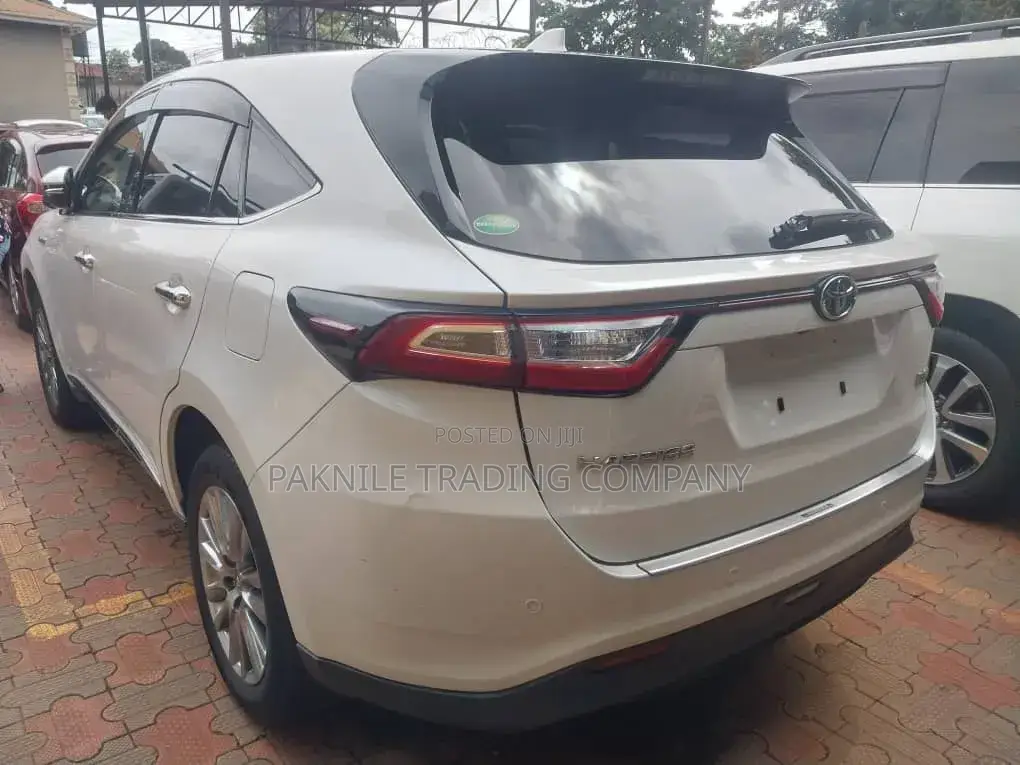 Toyota Harrier 2019 White