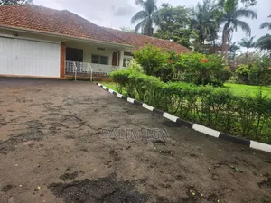 4bdrm Bungalow in Kololo Property, Central Division for rent