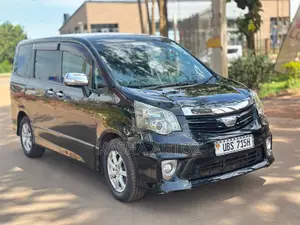 Toyota Noah 2010 Black