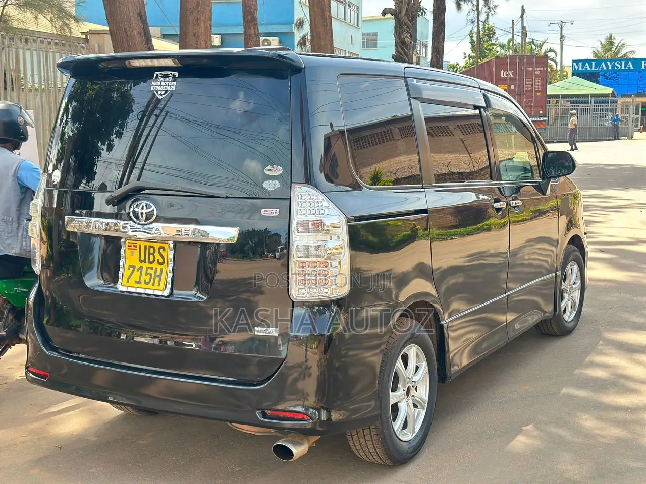 Toyota Noah 2010 Black