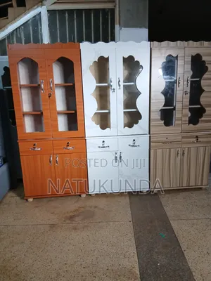 Medium Sideboards