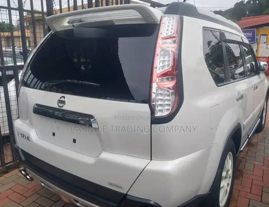 Nissan X-Trail 2013 White