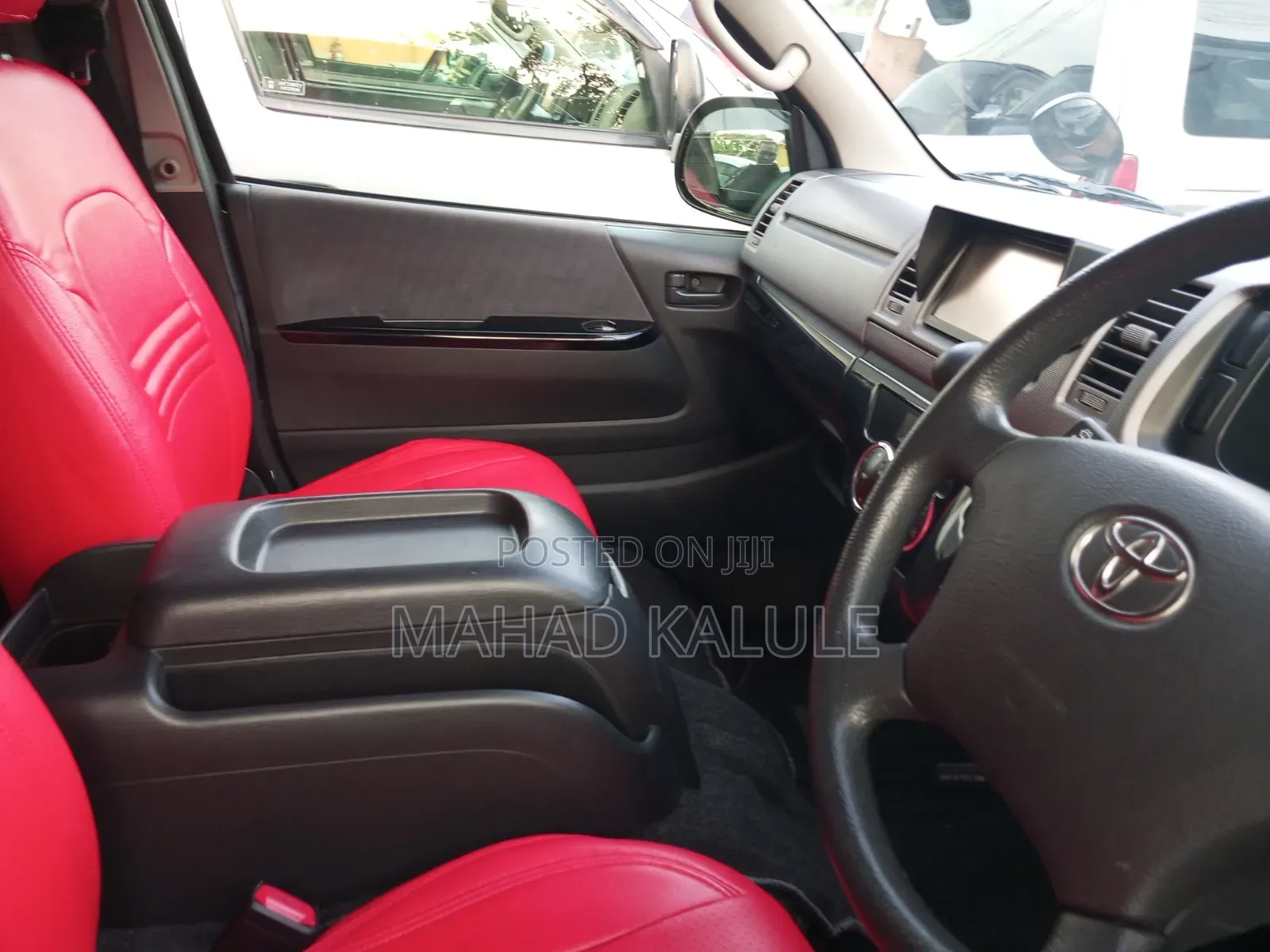 New Toyota HiAce 2012 Black