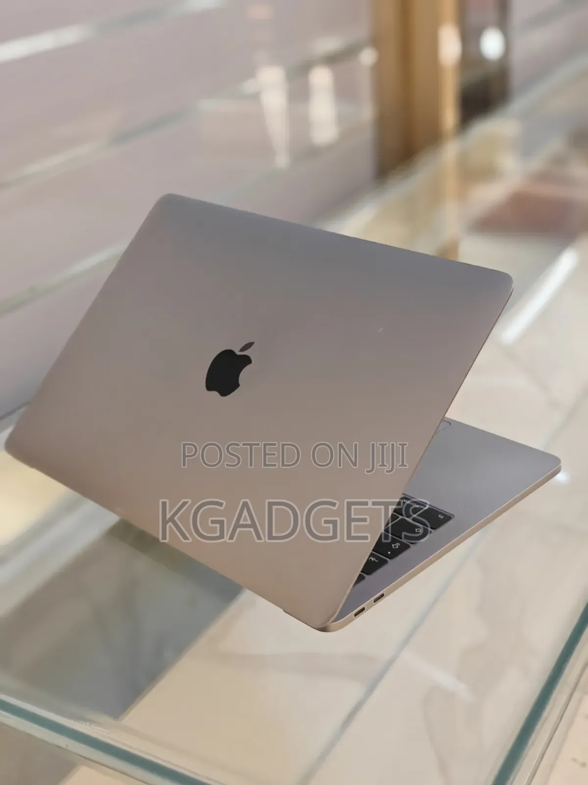 Laptop Apple MacBook 2017 8GB Intel Core i5 SSD 256GB