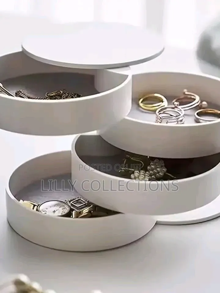 Rotating Jewelry Boxes