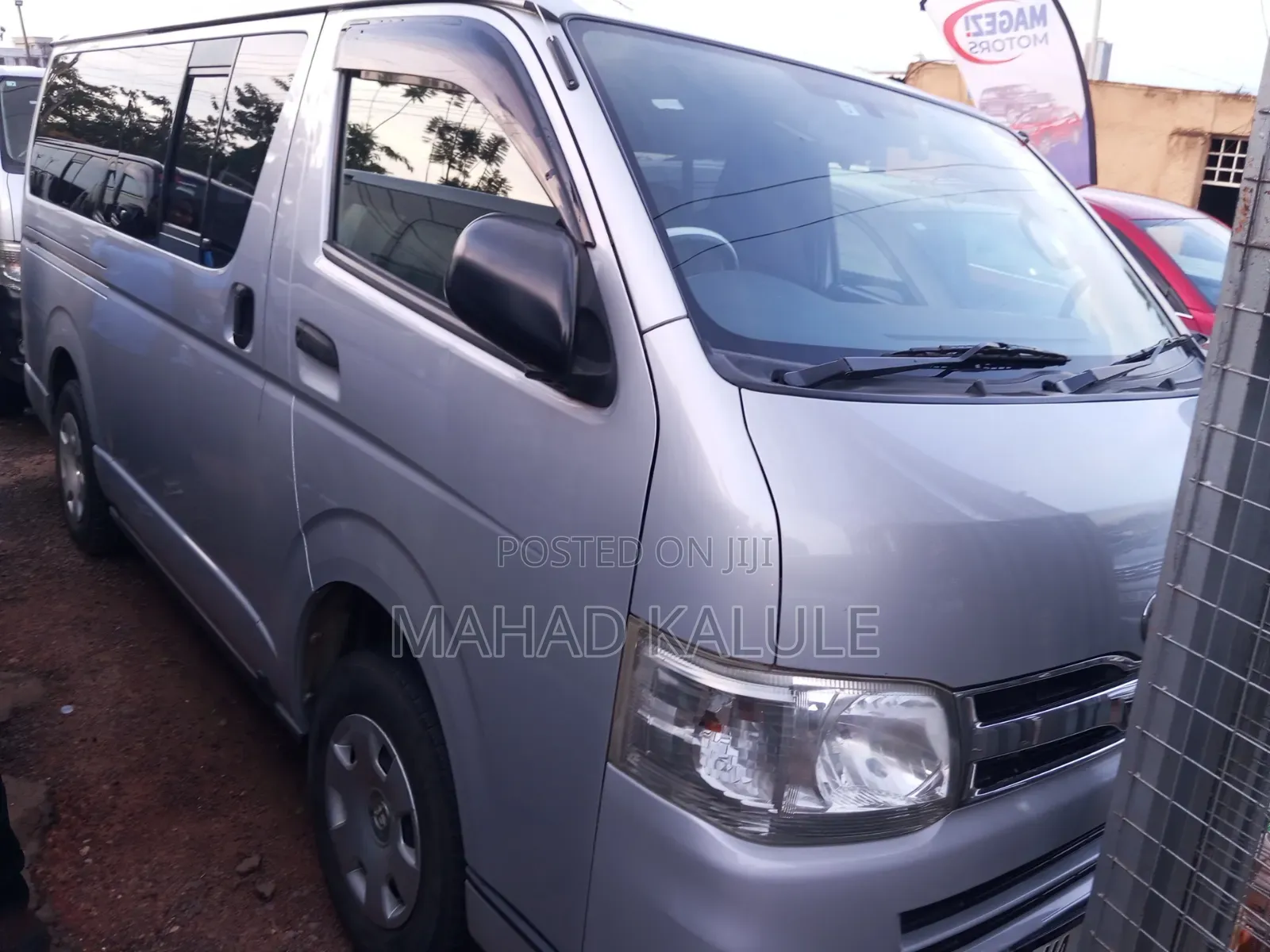 New Toyota HiAce 2010 Silver