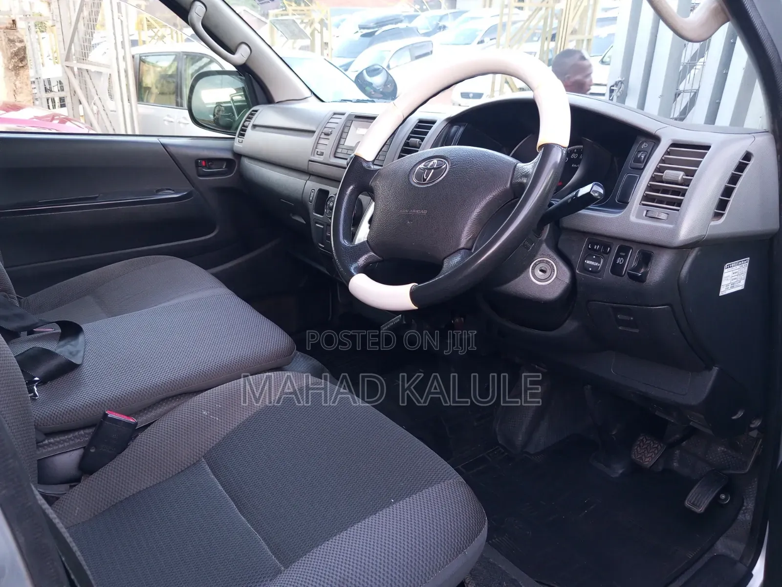 New Toyota HiAce 2010 Silver