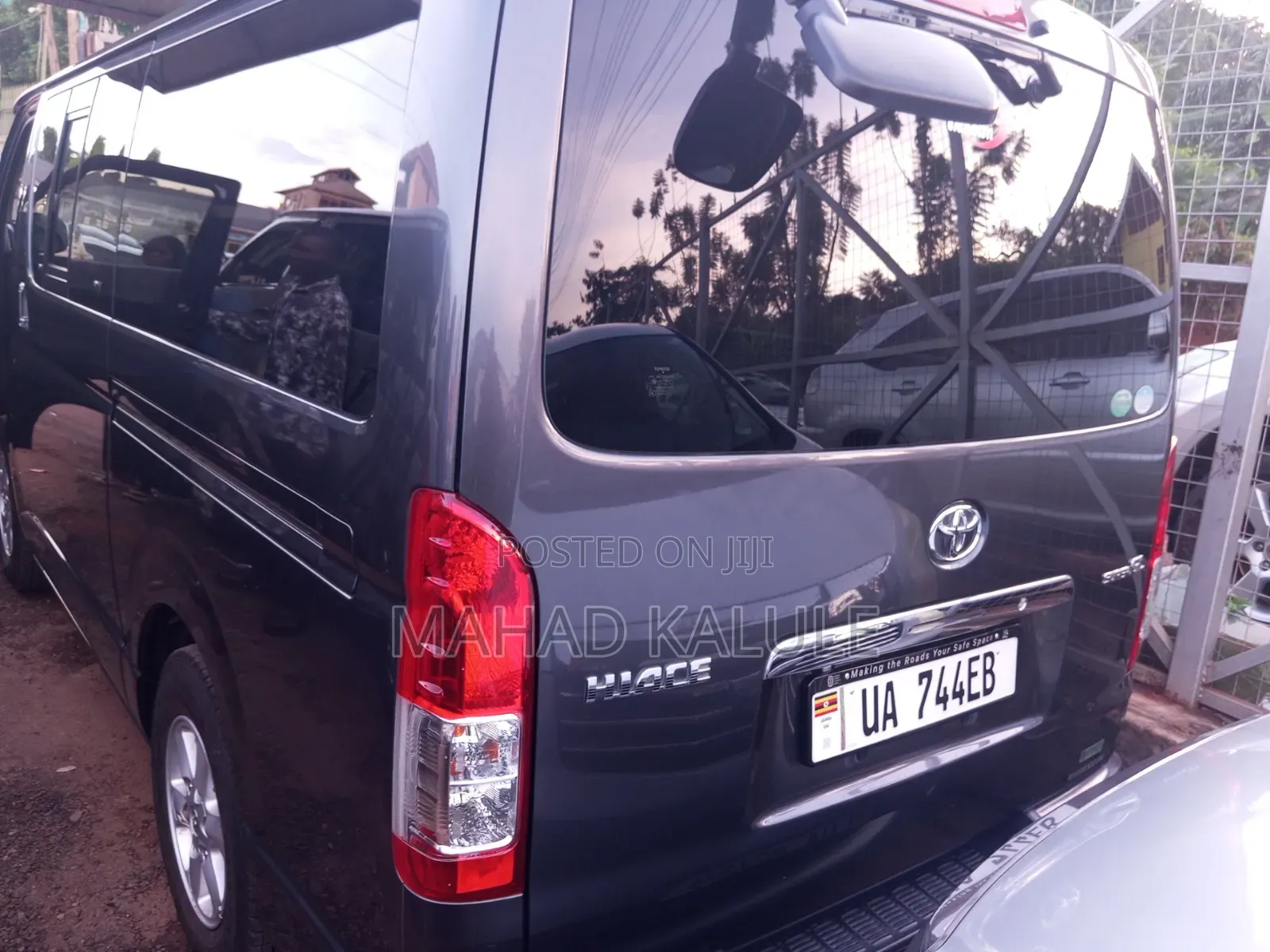 New Toyota HiAce 2013 Black