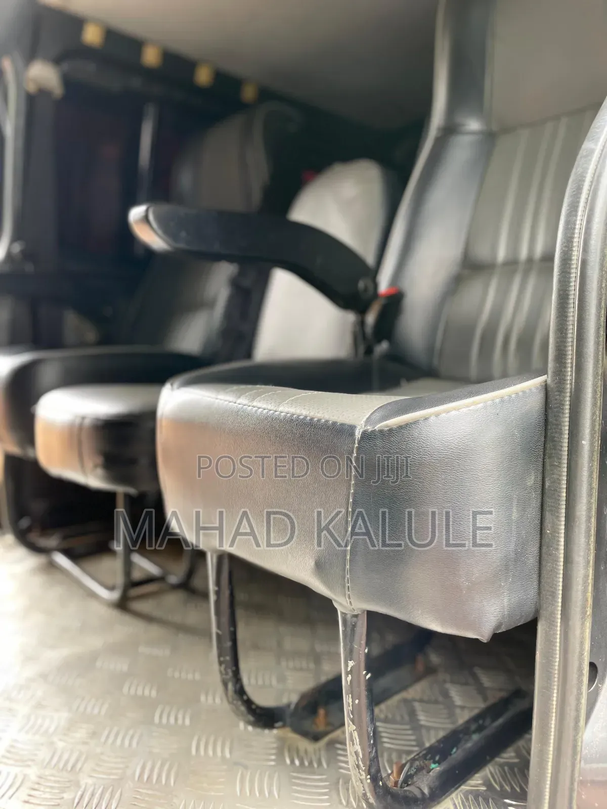 Toyota HiAce 2013 Black