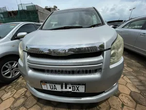 Toyota Noah 2008 Silver