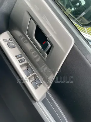 Toyota Noah 2008 Silver