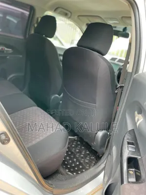 Toyota IST 2009 Silver