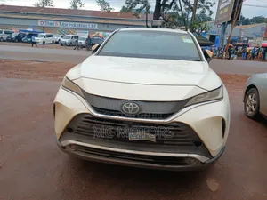 Toyota Harrier 2.0 2020 White