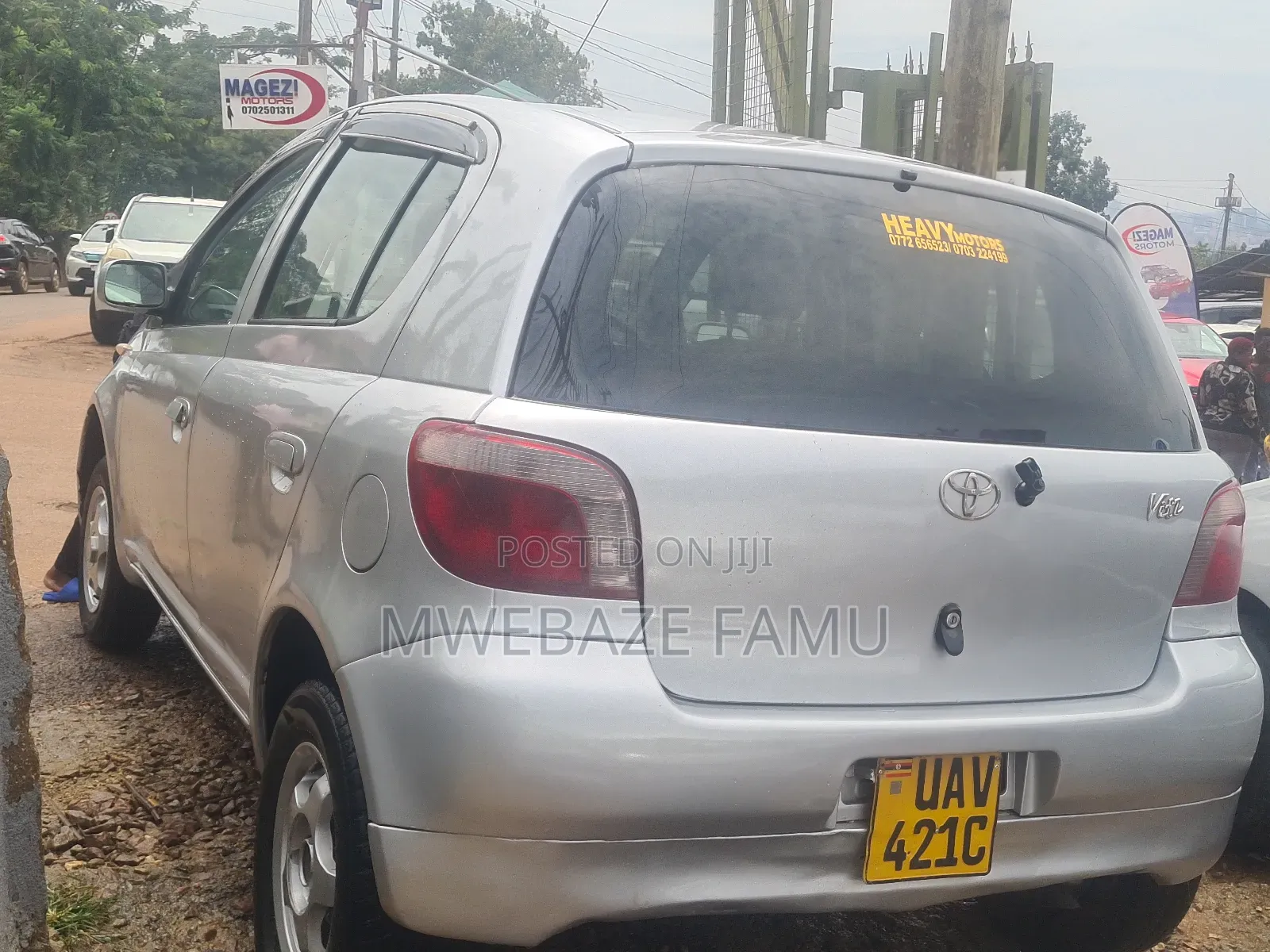 Toyota Vitz 2003 Silver