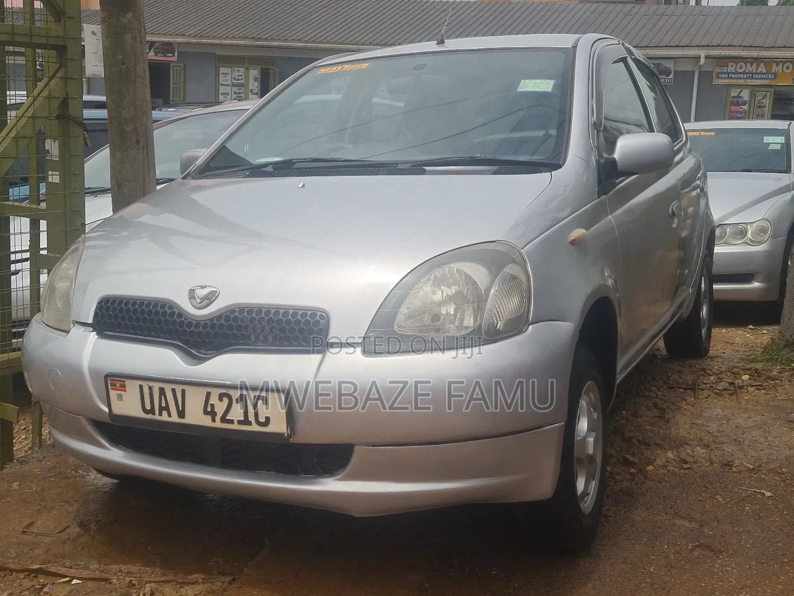 Toyota Vitz 2003 Silver