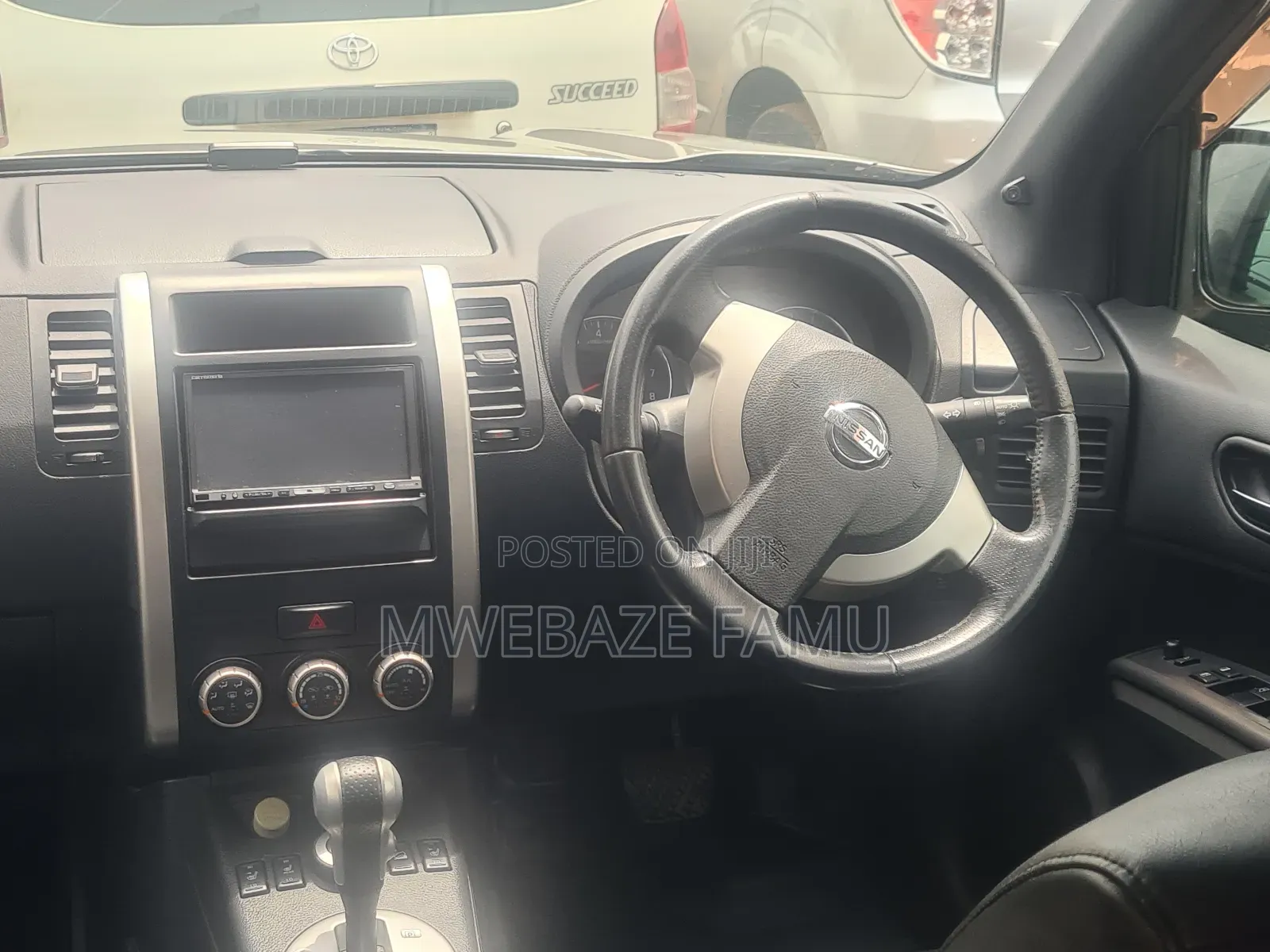 Nissan X-Trail 2010 Gray