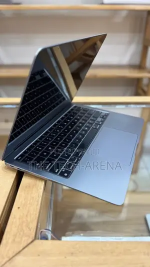 New Laptop Apple MacBook Air 2020 16GB Intel Core i7 SSD 256GB