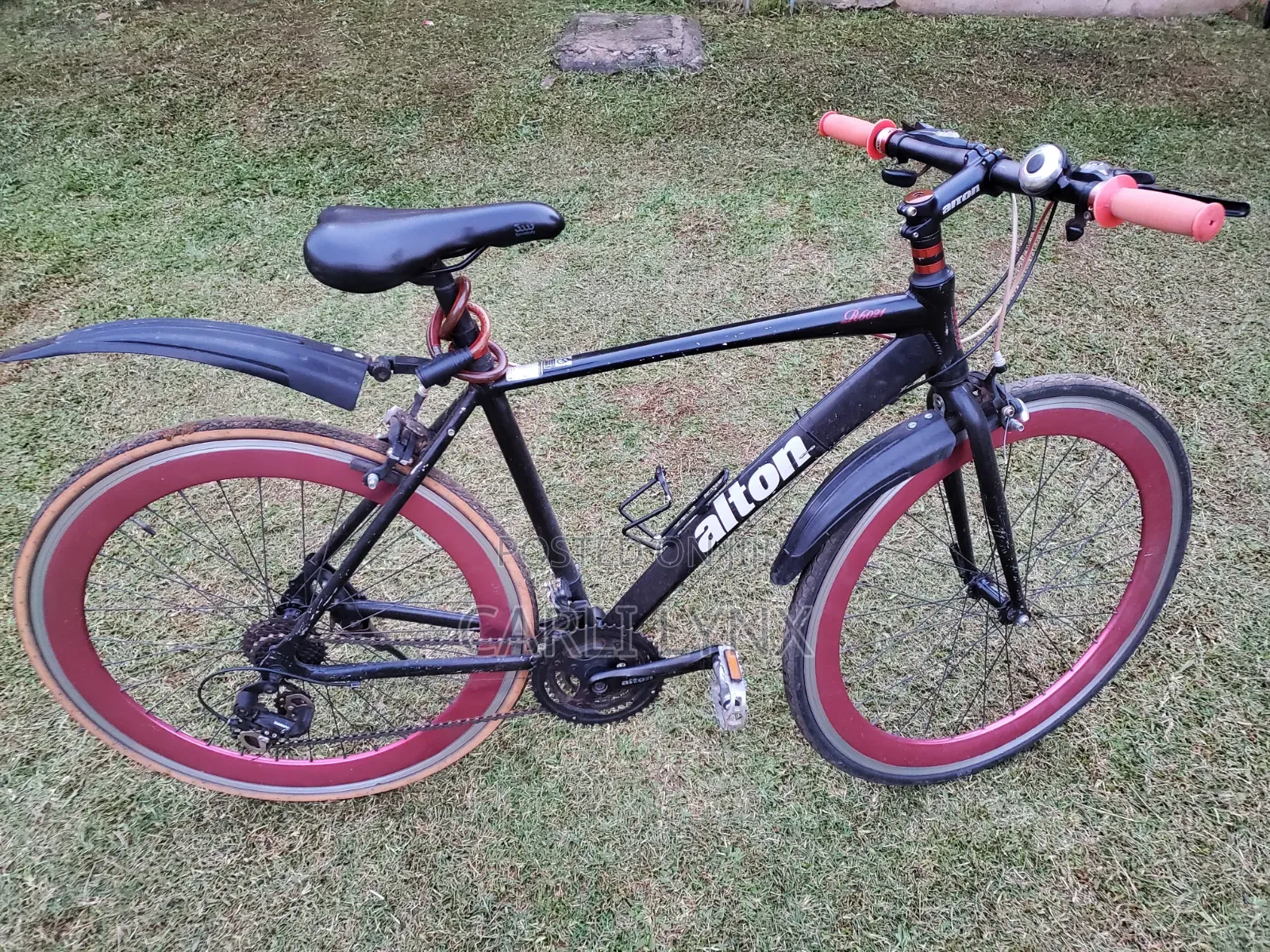 Alton Hybrid Bike