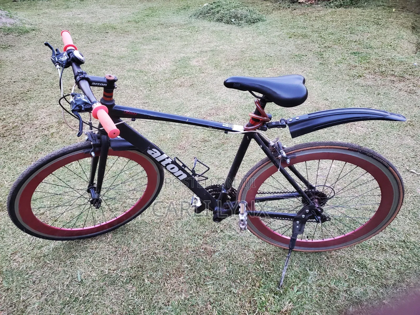 Alton Hybrid Bike