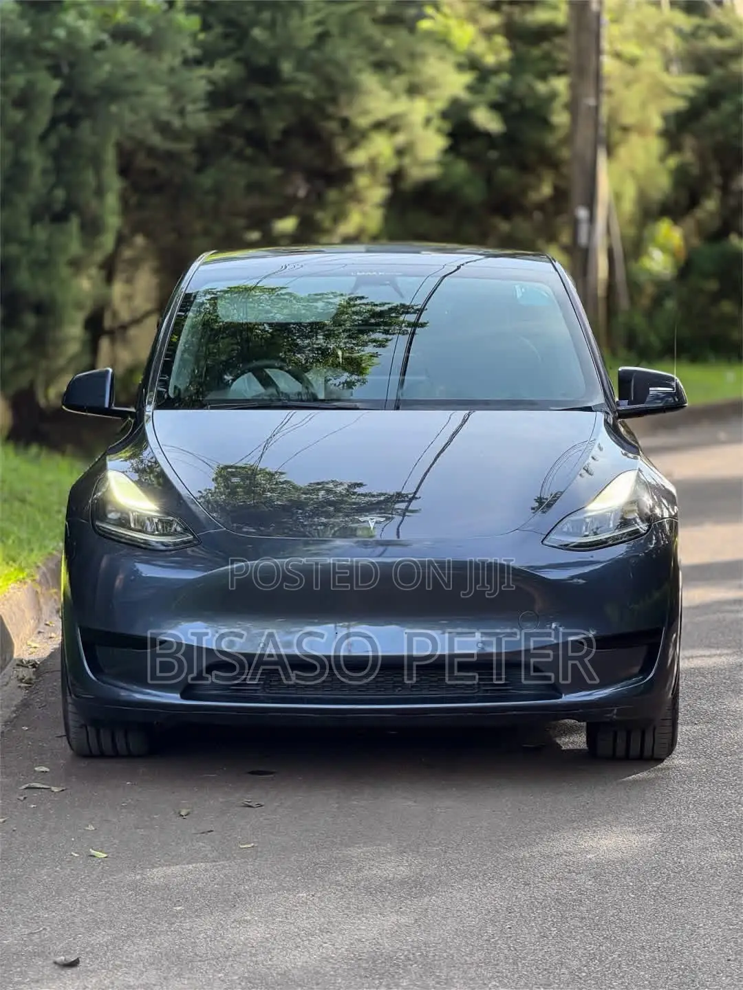 Tesla Model Y 2022 Gray