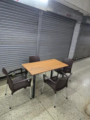 Dinner Plastic Chairs and Table