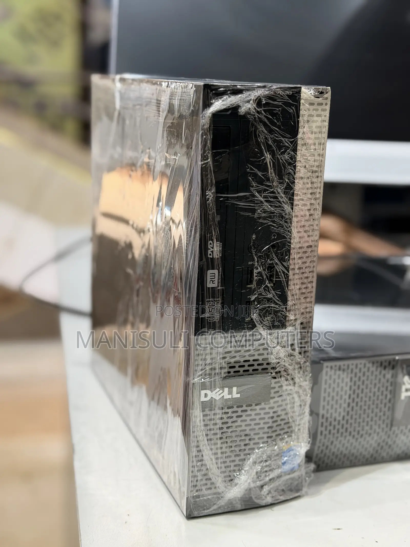 Desktop Computer Dell OptiPlex 3050 4GB Intel Core i5 HDD 500GB
