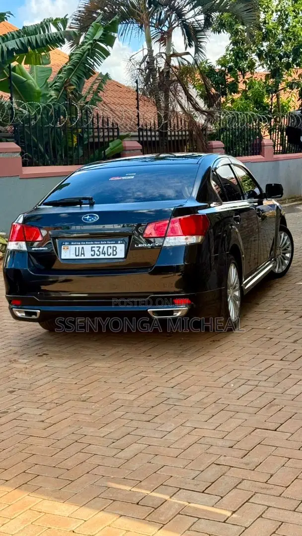 Subaru Legacy 2011 Black