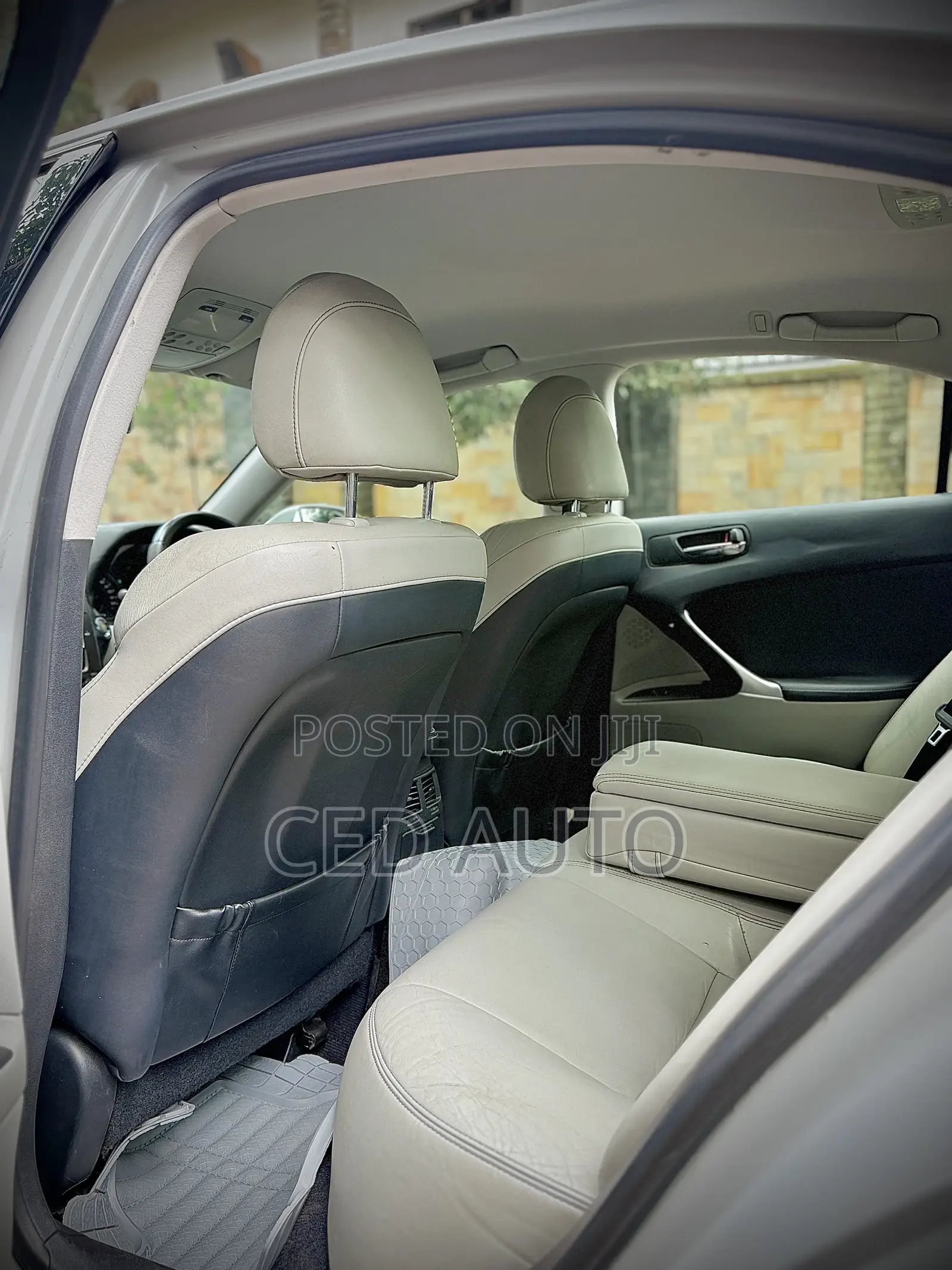 Lexus IS 2011 Gray