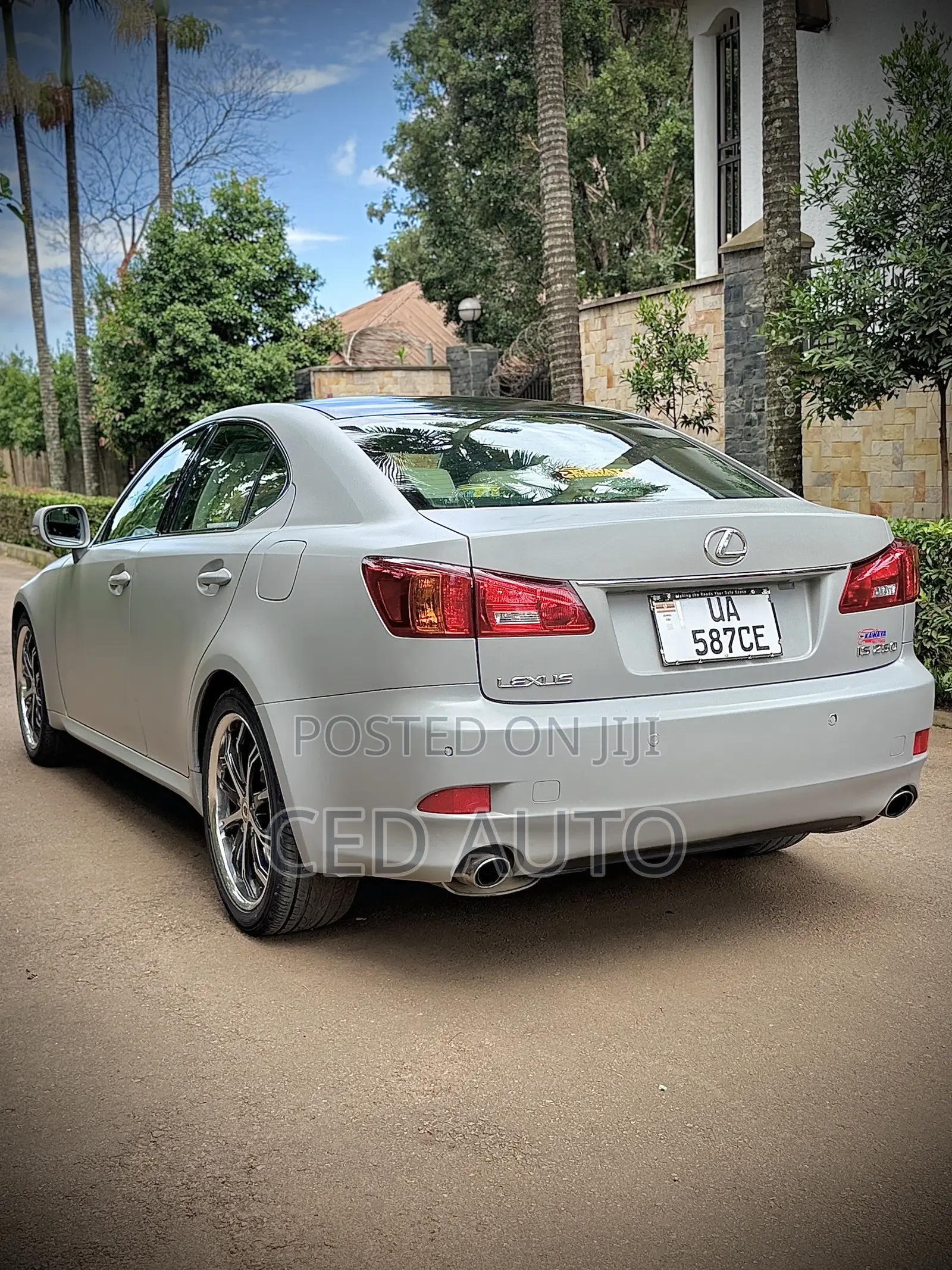 Lexus IS 2011 Gray