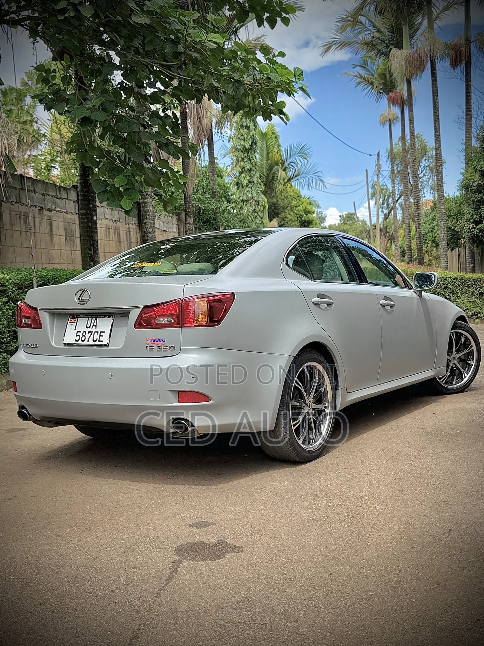 Lexus IS 2011 Gray